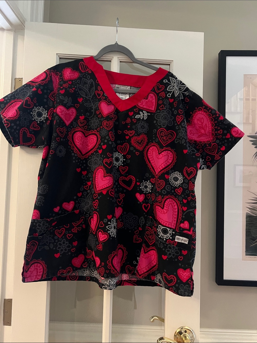 Uniform Advantage Black & Hot Pink Heart Print V-Neck Scrub Top